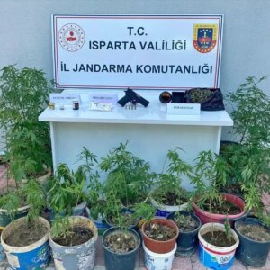 ispartada uyusturucu operasyonu 2 gozalti mpP7wBqS