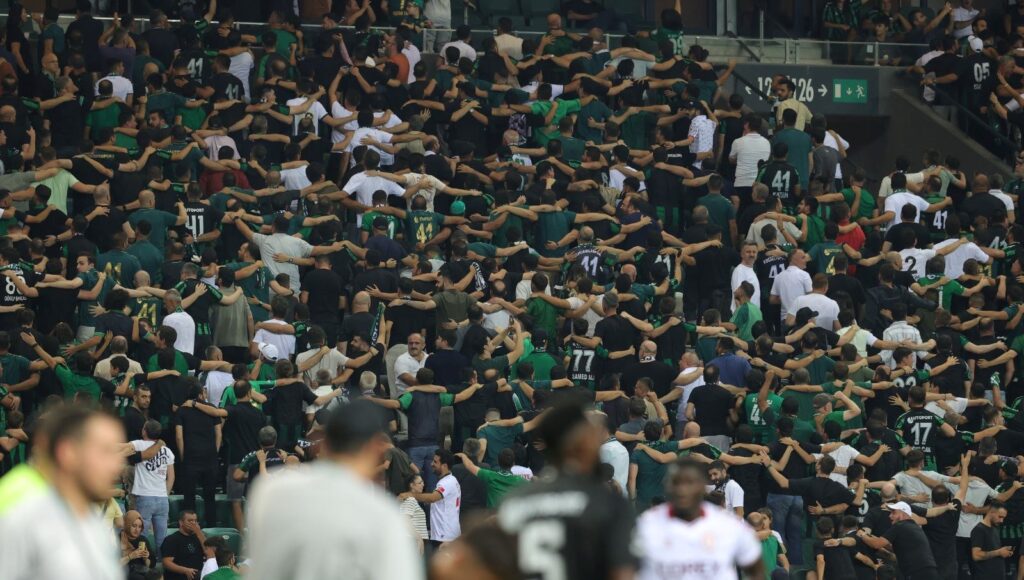 kocaelispor taraftari fenerbahce maci biletlerini 3 dakikada tuketti zBb6My9S