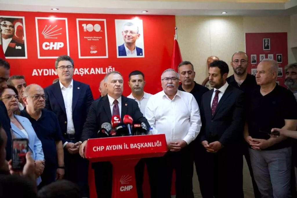 omer gunel aydin buyuksehir belediye meclisi chp grup baskan vekili oldu tACql6bQ