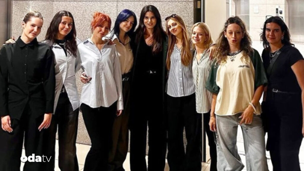 manifest uyeleri yurt disina cikis yasagi ve imza sartiyla serbest birakildi FpCuv5gm