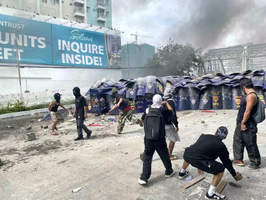manilada yolsuzluk protestosu ZNzGNzqa