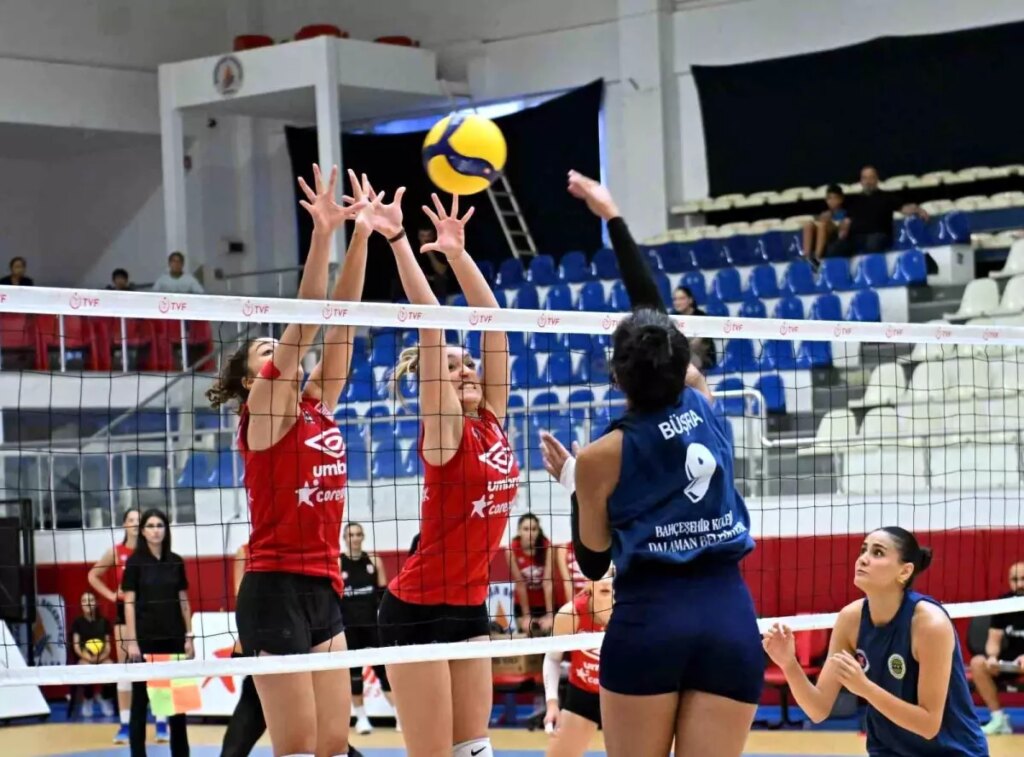 muratpasa belediyespor dostluk turnuvasina ev sahipligi yapti kPzrlrtb