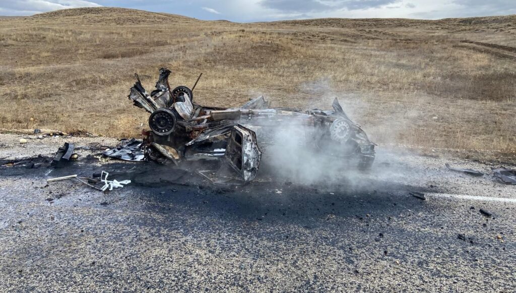 bayburtta otomobil sarampole devrildi bir can kaybi var ZbDMsfO2