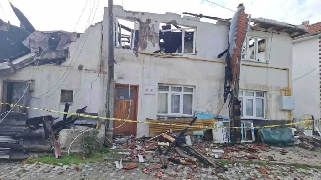 cerkeste korkunc yangin mehs1FQg.jpg