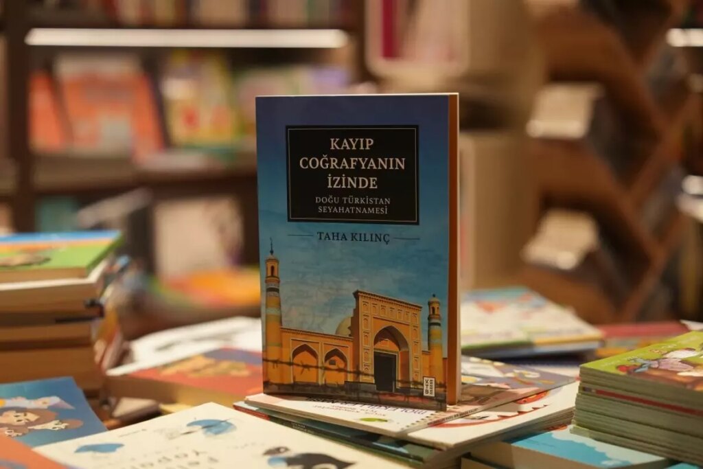 taha kilincin kayip cografyanin izinde dogu turkistan seyahatnamesi kitabi lansmani gerceklesti HgWpZl52.jpg