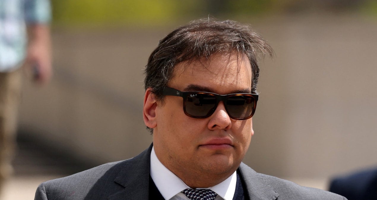 trump yolsuzluk yapan dostunu hapishaneden kurtardi FgruIOra.jpg