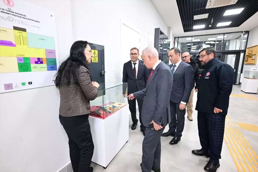 vali ugur turandan halk kutuphanesine ziyaret 58xvMnjU