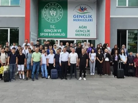 Agri genclik merkezinden genclere kamp yolculugu eNBgAQgk